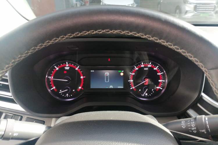 Used Iveco Fidato 2023 C30 Passenger Van 2.0T 93kW Manual Transmission Xingtu Edition Low Roof
