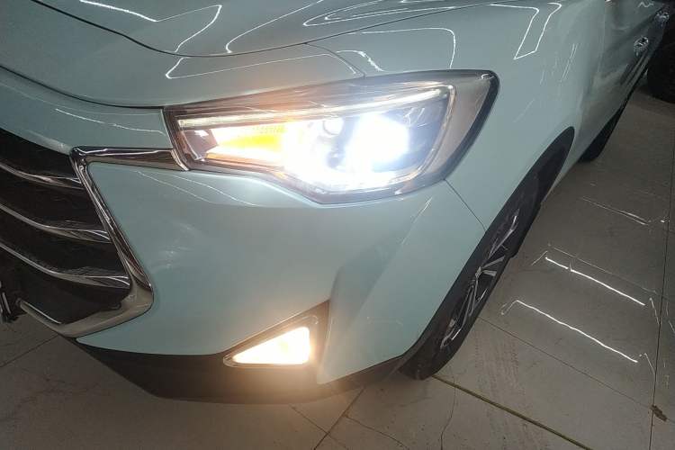 Used JAC Refine S7 2017 2.0T Automatic Luxury Smart Version
