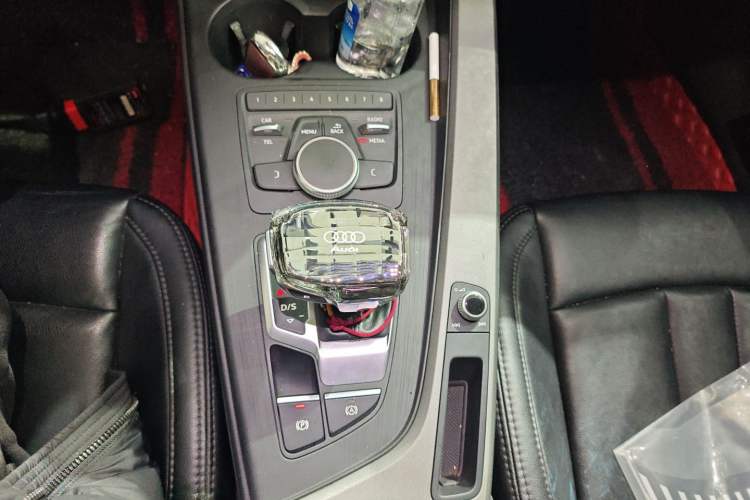 Used Audi A4L 2017 40 TFSI Ambition Edition
