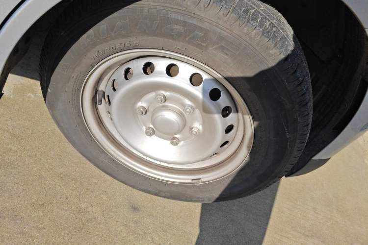 Used Wuling Yangguang 2025 Model 400km Bus Edition—Comfort Edition
