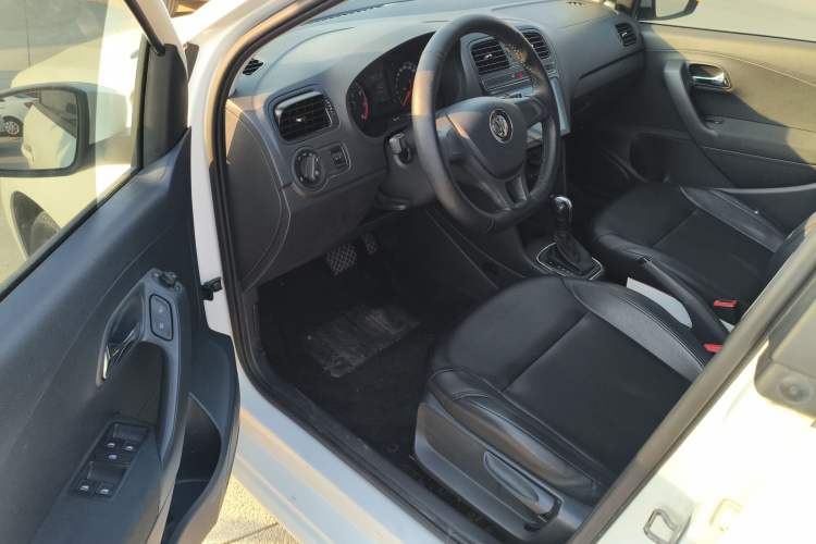 Used Volkswagen Polo 2016 1.4L Automatic Trendy Model
