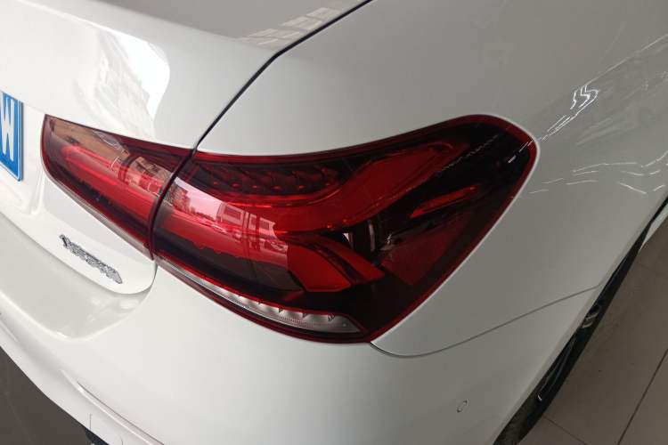 Used Mercedes-Benz A-Class 2022 Revised Version A 200 L Sport Sedan Fashionable Style
