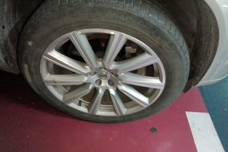 Used Volvo XC90 2015 T6 Zhiya Edition 7-seater Right Front Wheel Hub