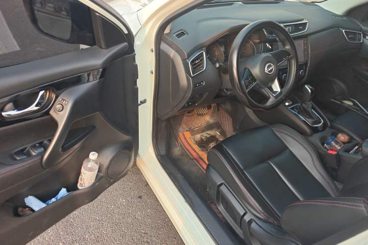 Used Nissan Qashqai 2023 Classic 2.0L CVT XV Comfort Edition
