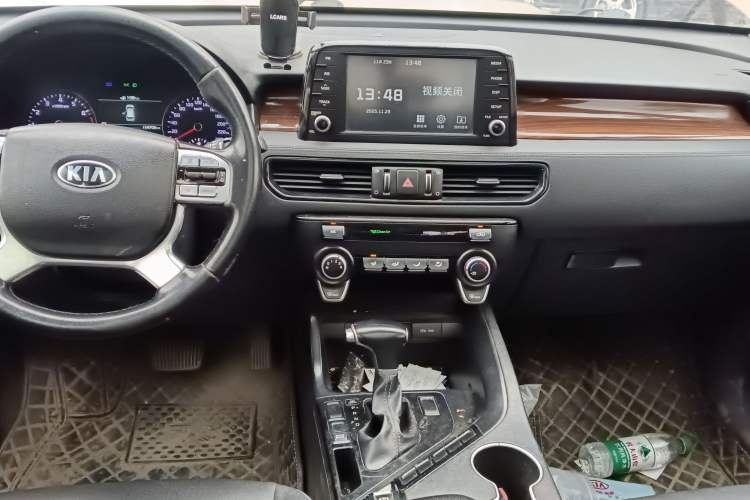 Used Kia KX7 2017 2.4L Automatic 2WD GLS 5-Seater
