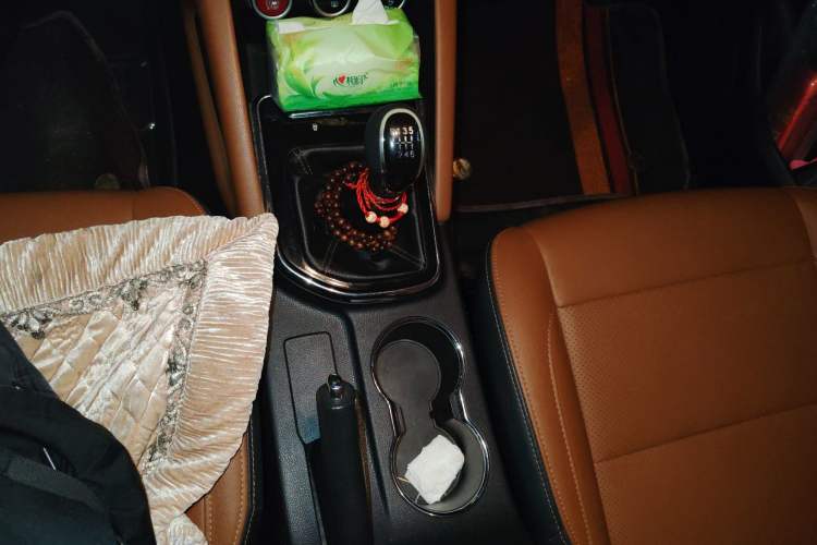 Used CHANGAN OSHAN CX70 2017 CX70T 1.5T Manual Zunqing Edition