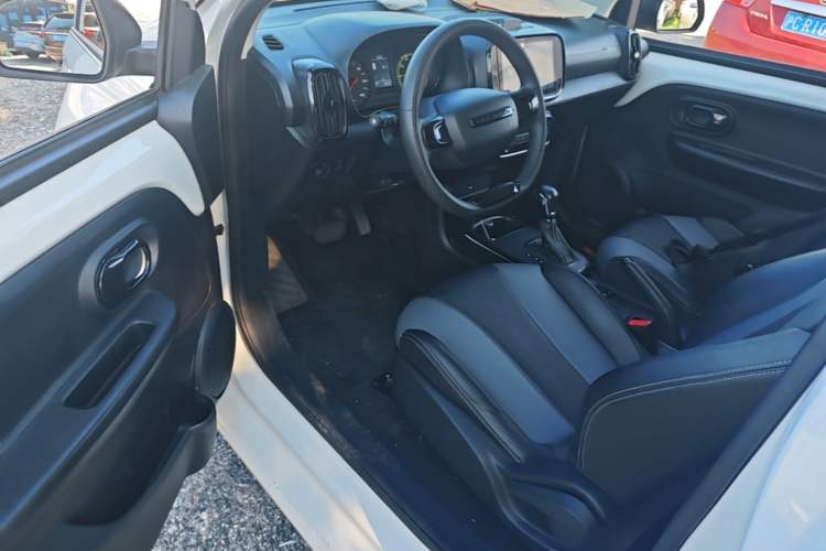 Used Roewe Clever 2022 311km QiQi BoBo Edition
