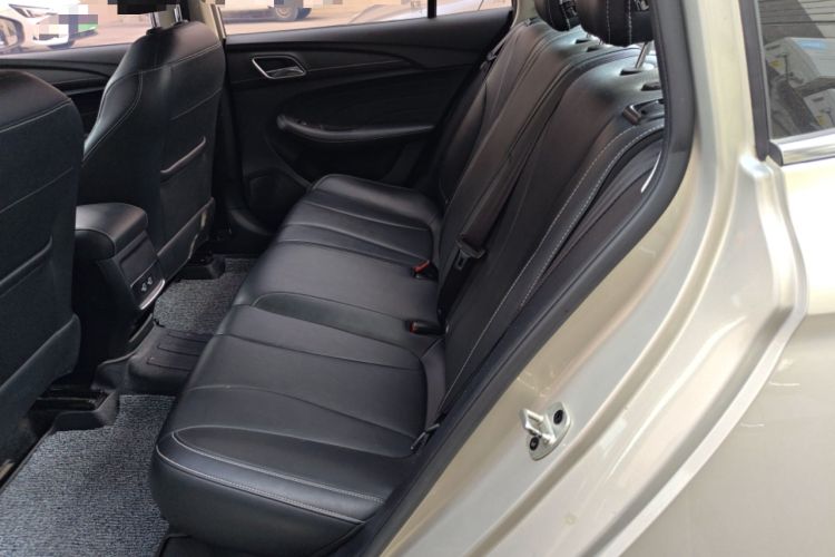 Used Roewe i5 2020 1.5L Automatic 4G Connect Luxury Flagship Edition