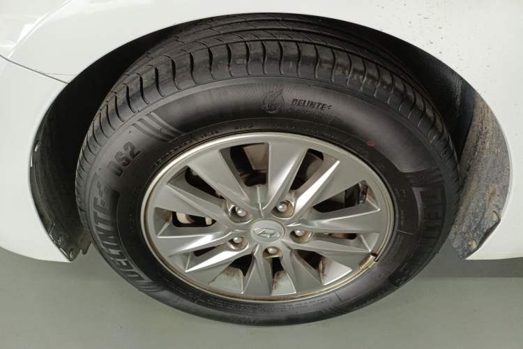 Used Hyundai Celesta 2017 1.6L Automatic Enjoyment Version GLS