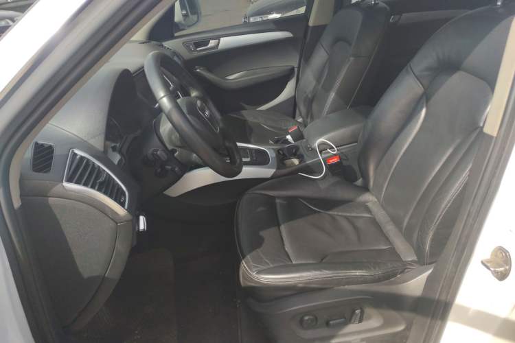 Used Audi Q5 2012 2.0TFSI Technology Model Left Front Seat