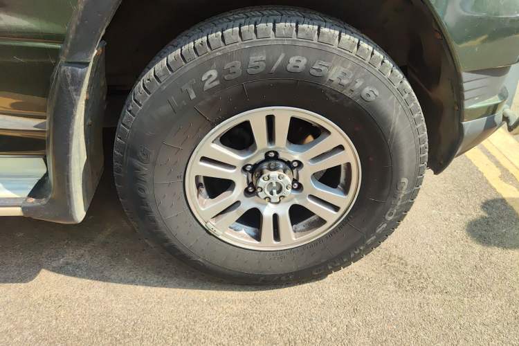 Used Leopaard Q6 2015 2.4L Manual 4x4 Excellence Edition