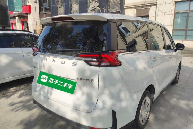 Used SAIC MAXUS Dajia 5 2022 430 km Elite Version 7-Seater
