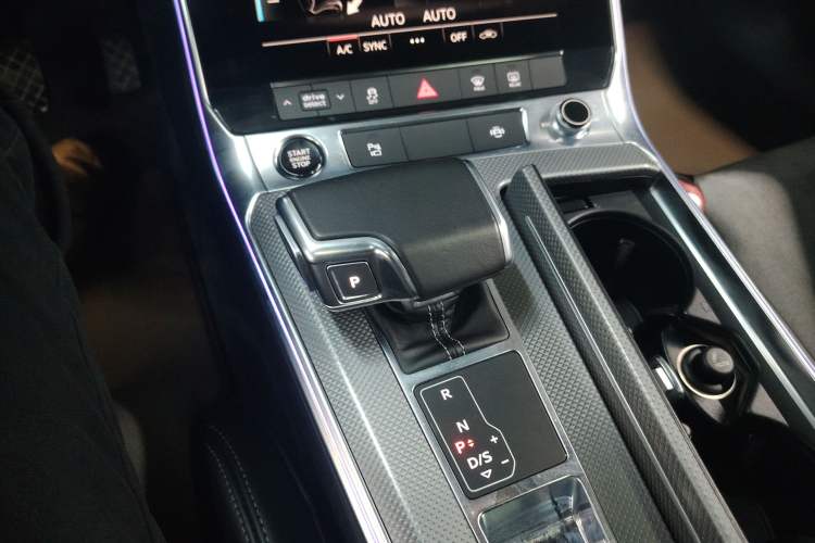 Used Audi A6L 2022 40 TFSI Luxury Dynamic Model Gear Lever