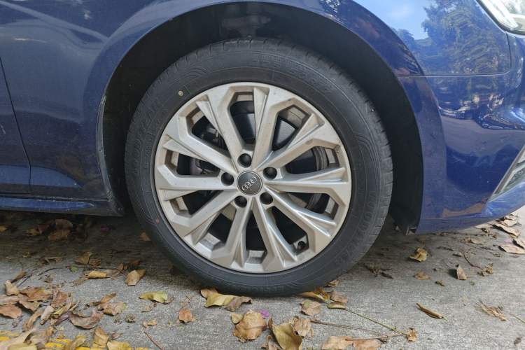 Used Audi A4L 2019 40 TFSI Ambition China VI