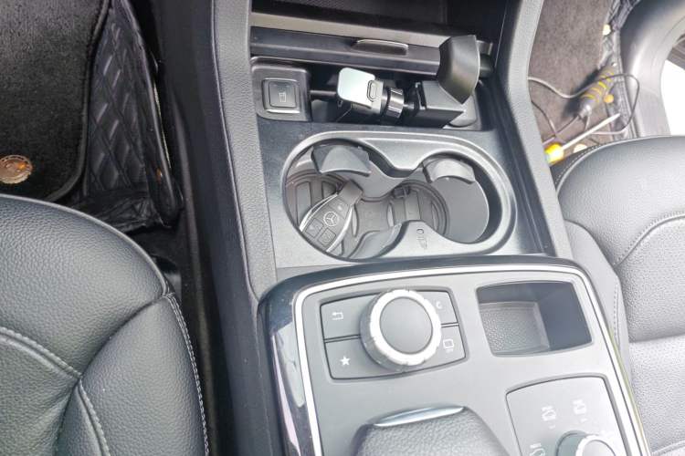 Used Mercedes-Benz GLE 2017 GLE 320 4MATIC Dynamic Model Gear Lever