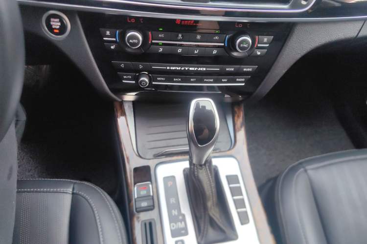 Used Hanteng X7 2018 X7S 1.5T Automatic Luxury Model Gear Lever