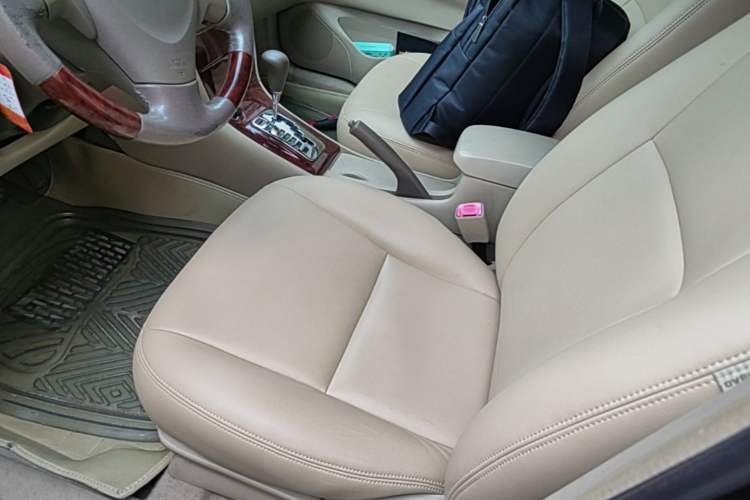 Used Toyota Corolla EX 2011 1.6L Automatic Classic Edition
