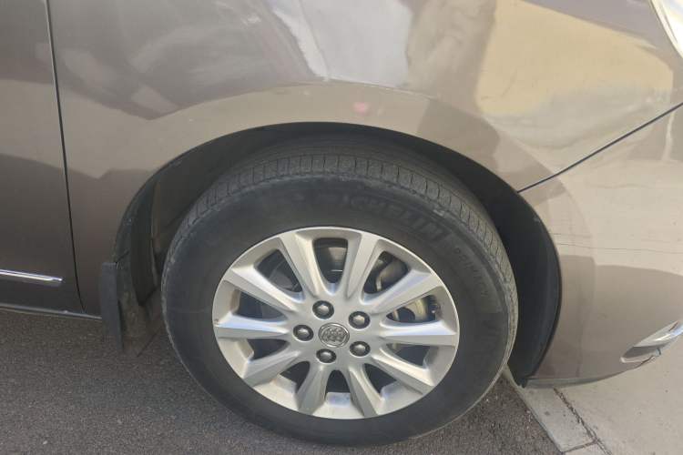 Used Buick GL8 2011 3.0L GT Luxury Business Haoya Edition