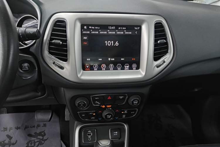 Used Jeep Compass 2017 200T Automatic Family Edition