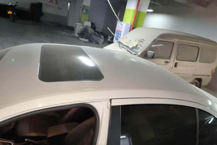 Used Volkswagen Lavida 2013 Revised Version 1.4 TSI DSG Comfort Edition Roof