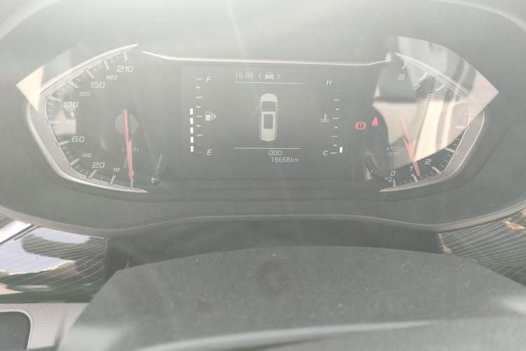 Used SAIC MAXUS G50 2023 1.5T Manual Comfort A Odometer Close Up