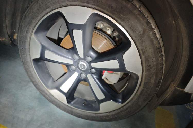 Used Volvo XC40 2020 T4 Four-Wheel Drive Smart Luxury Edition Right Front Wheel Hub