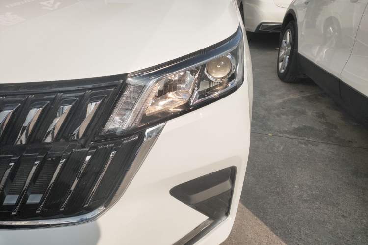 Used Wuling Jiachen 2022 1.5T Manual Light Enjoyment Dynamic Version