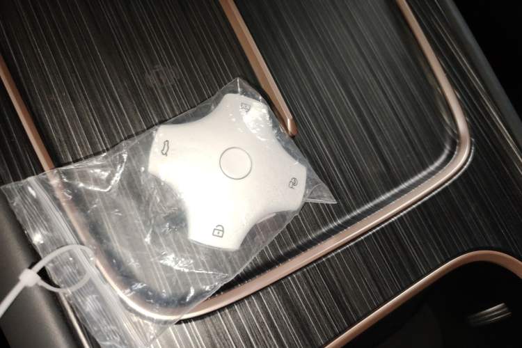 Used Dongfeng eπ eπ008 2024 210Max Range-Extended Version 6 Seats
