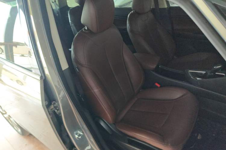 Used Buick GL6 2019 18T 6-Seater Connected Luxury Version China VI Standard Right Front Seat