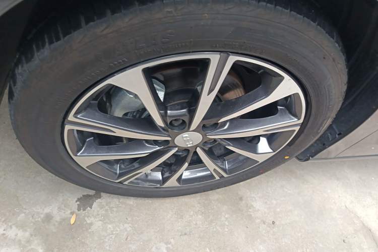 Used Geely Auto Emgrand 2025 4th Generation 1.5L CVT Luxury Version