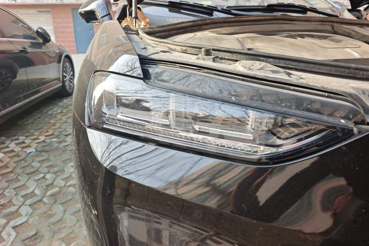 Used Wey VV7 2019 Upgraded Model 2.0T Ultra-Luxury Version China V Standard