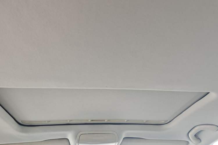 Used Volkswagen Sagitar 2014 1.6L Automatic Comfort Model Headliner