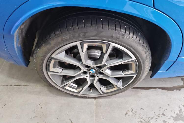 Used BMW X2 2021 Restyled sDrive25i Midnight Edition Right Rear Wheel Hub