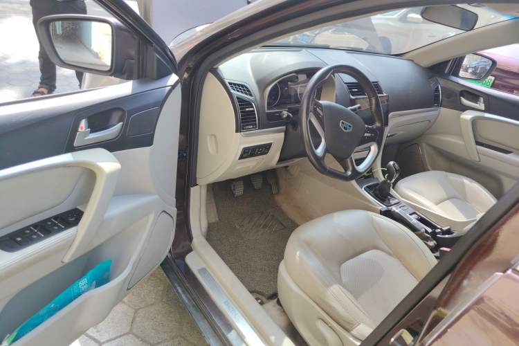 Used Geely Auto Emgrand 2014 Sedan 1.5L Manual Elite Model
