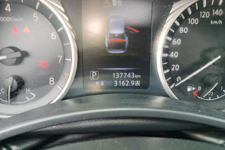 Used Infiniti Q50L 2018 2.0T Comfort Edition China V Standard Odometer Close Up