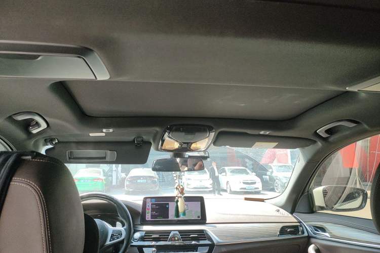 Used BMW 5 Series 2022 Restyled 530Li Leading Edition M Sport Package
