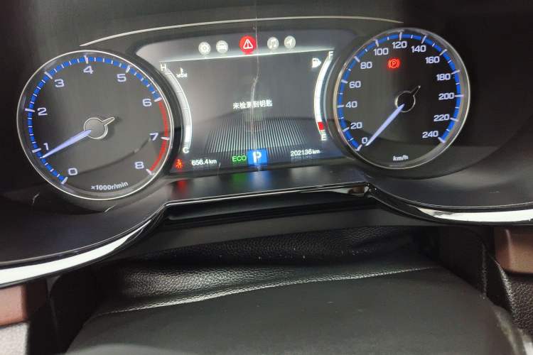 Used GAC Trumpchi GS8 2017 320T Four-Wheel Drive Luxury Smart Connectivity Version (7 Seats) Odometer Close Up