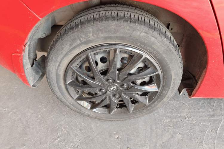 Used Honda Fit 2016 1.5L LXS CVT Comfort Sunroof Version
