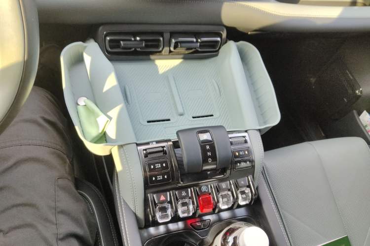 Used Formula Leopard 5 2023 Cloud Ride Flagship Edition