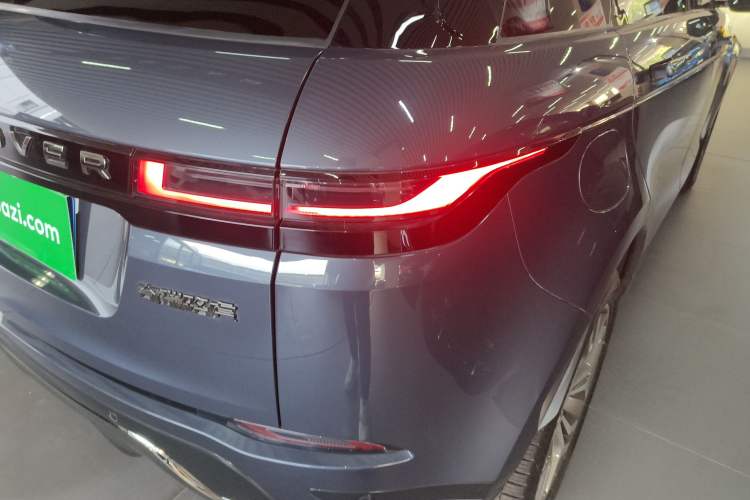 Used Land Rover Range Rover Evoque 2024 Aurora L 249 PS Prestige Light-Chasing Edition
