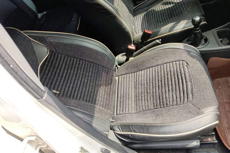 Used Suzuki Alto 2013 Revised Version 1.0L Manual Comfort Edition Right Front Seat