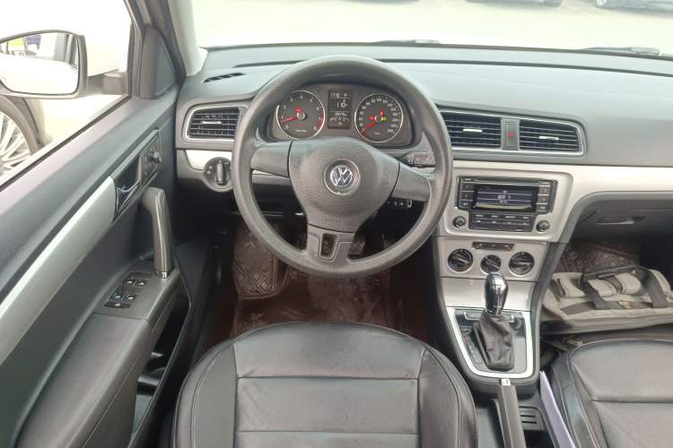 Used Volkswagen Gran Lavida 2013 1.4 TSI Automatic Comfort Model
