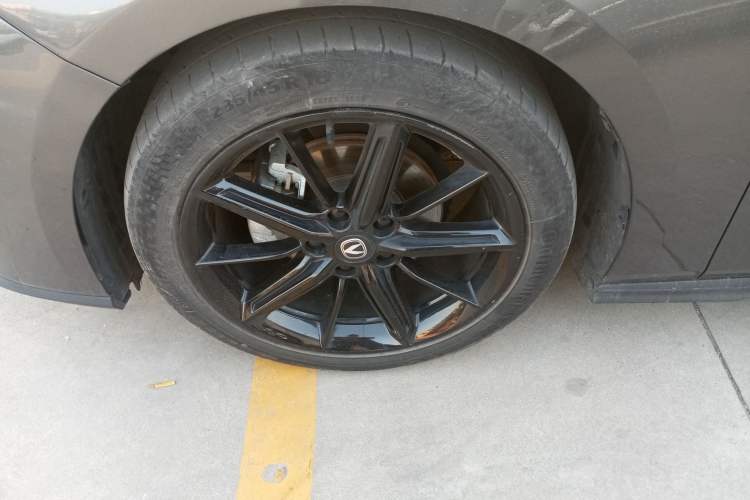 Used Changan UNI-V 2022 1.5T Prestige Version
