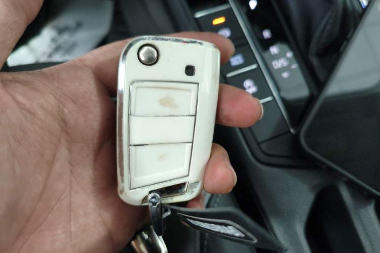 Used Volkswagen Bora 2023 200TSI DSG SmartDrive PRO Edition