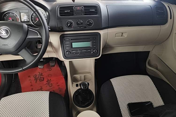 Used Skoda Fabia 2014 1.4L Manual Jingling Edition