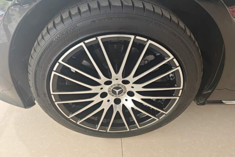 Used Mercedes-Benz C-Class 2022 Facelift C 260 L Exterior 4