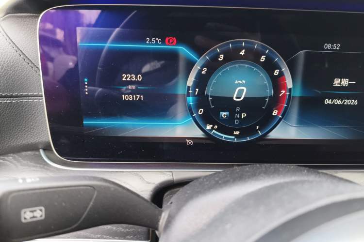 Used Mercedes-Benz E-Class 2019 E 300 L Sporty and Stylish Model