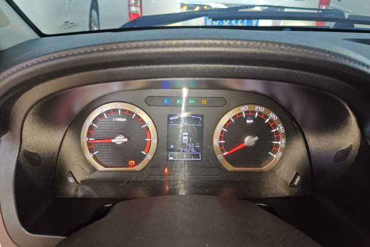 Used FORTHING Lingzhi 2018 M5L 1.6L 7-Seater Luxury Model