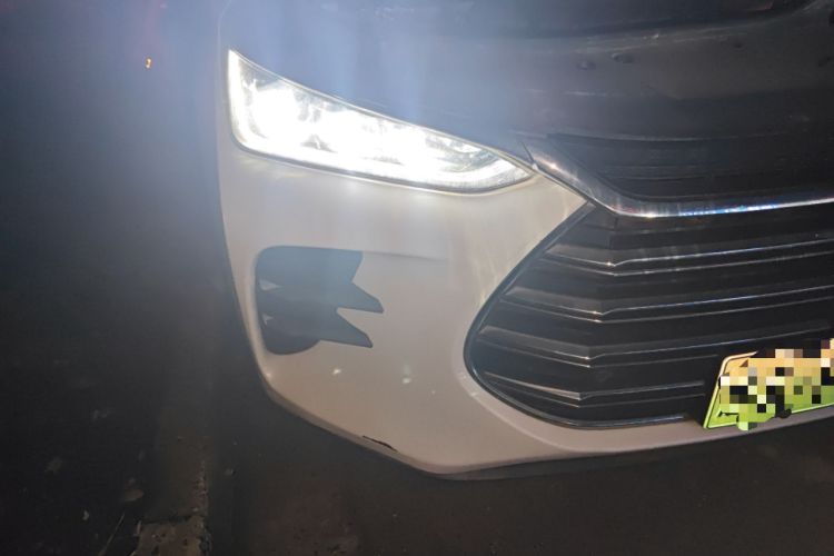 Used BYD Tang New Energy 2018 DM 2.0T All-Wheel Drive Smart Connectivity Luxury Model 7 Seats China V Emission Standard