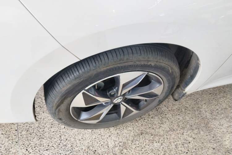 Used GAC Trumpchi M6 2023 PRO 270T DCT Luxury Edition Exterior 1